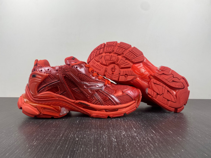 Ba*len*cia*ga runner sneaker