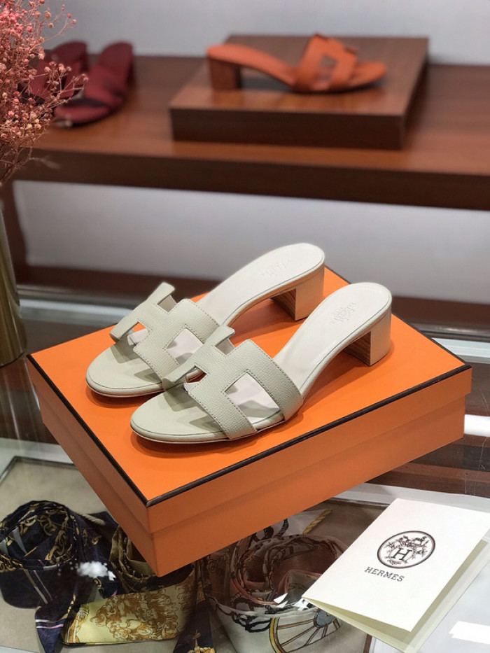 herme* sandal 52