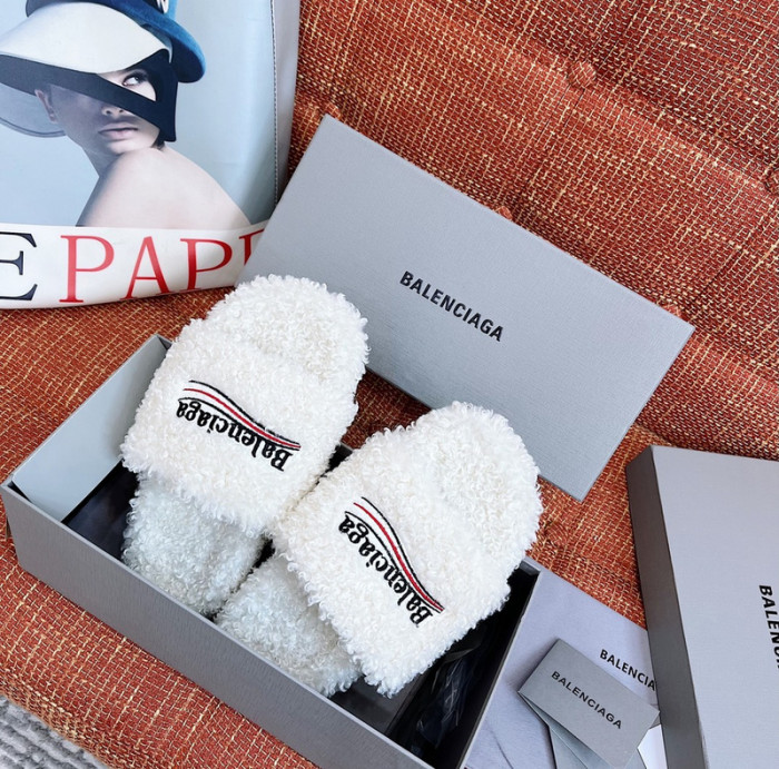 balenciag* sandal bs23